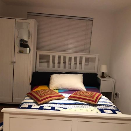 Eltham Flat Apartment ลอนดอน ภายนอก รูปภาพ