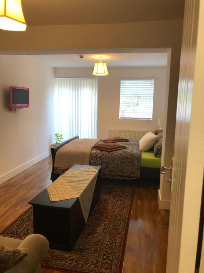 Eltham Flat Apartment ลอนดอน ภายนอก รูปภาพ